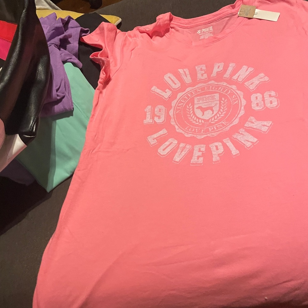 Cute pink Vs Pink shirt stretchy xl